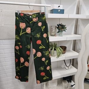Crop Pant With Cherry And Bee Print
